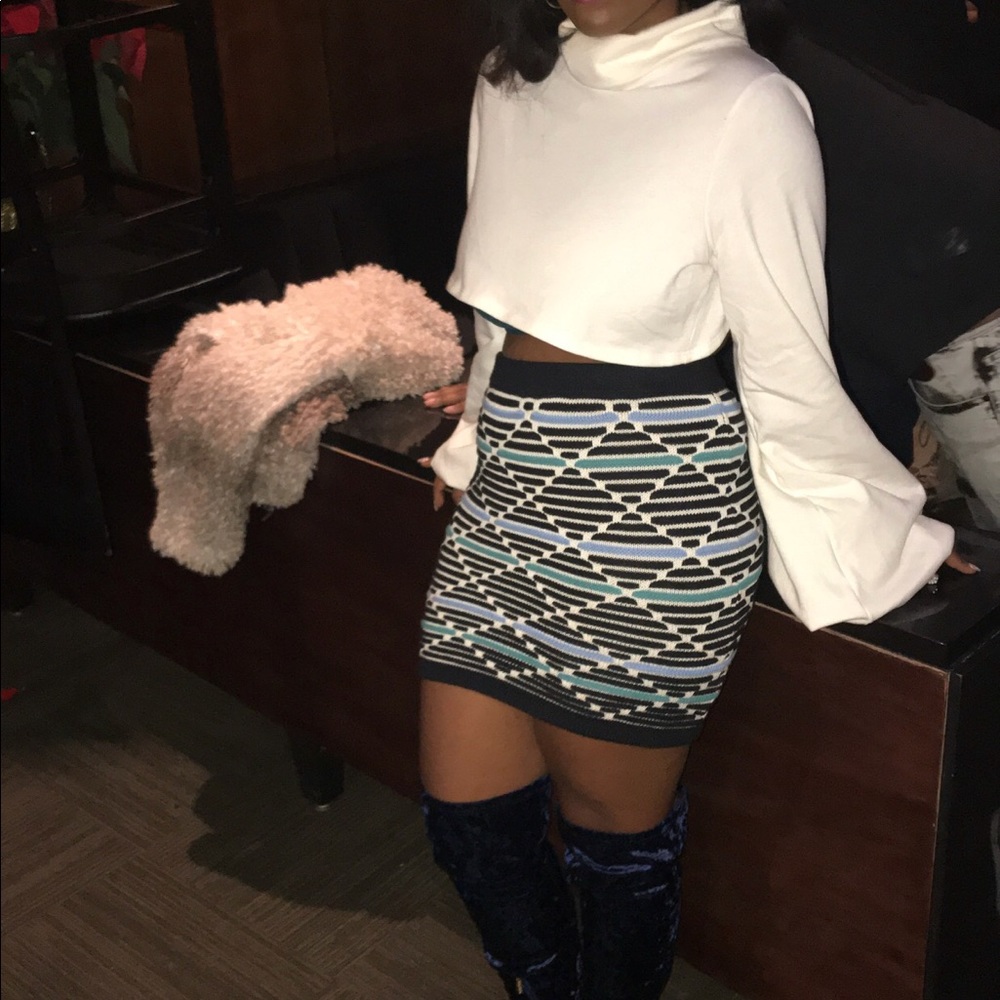 Knit mini skirt - Picture 3 of 5